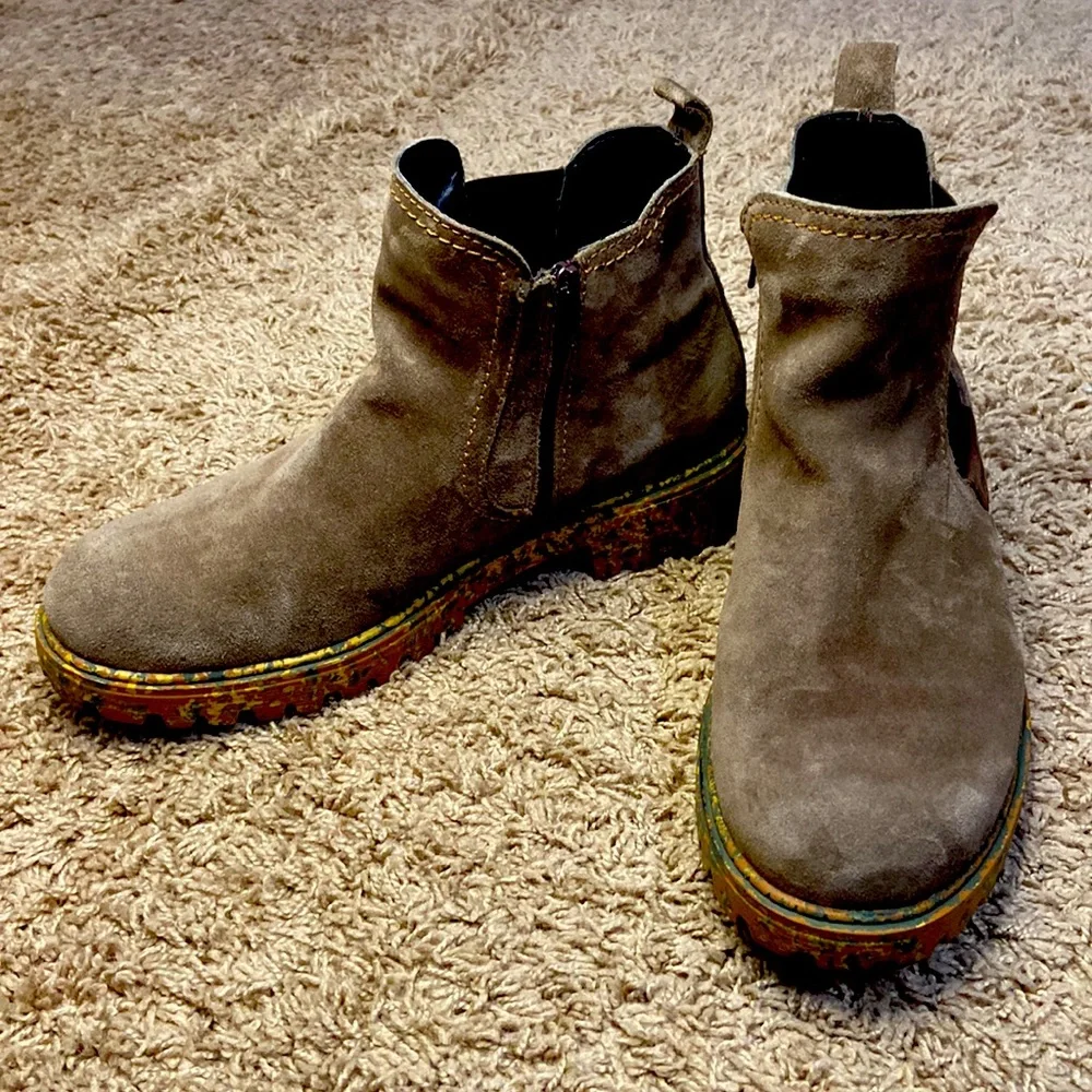 Josef Siebel Women Marta 03 Taupe Suede Leather Chelsea Boots Size 8/9